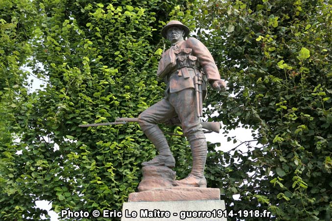 Le Tommy du mémorial britannique de la 41e division à Flers dans la Somme